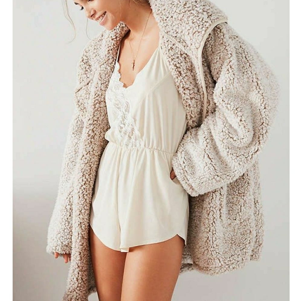 urban outfitters shaila sweater STILL LOOKING